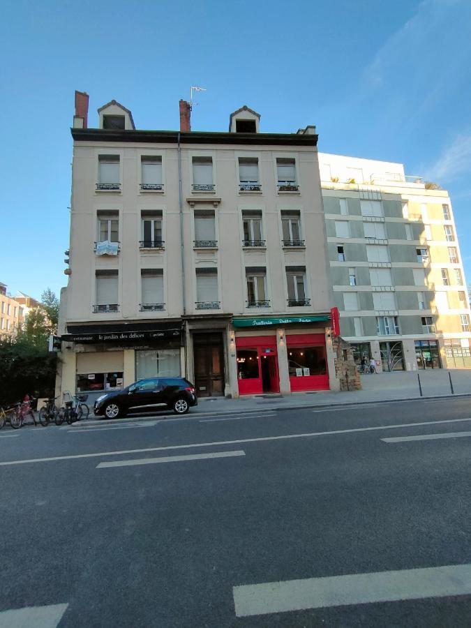 Pink Sweet Confort Apartment Лион Екстериор снимка
